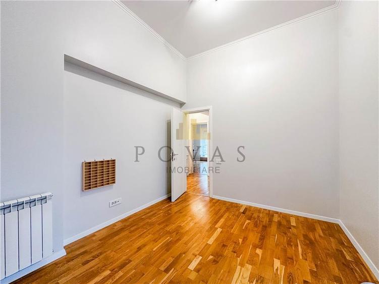 Duplex cu 5 camere cu Canalizare în Vest