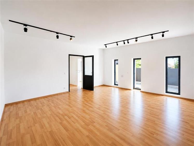 Spatiu versatil ultracentral, 125 mp, curte, parcare, clasa A, Brasov - 4