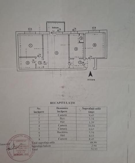 Apartament cu 3 camere semidecomandat în Tătărași