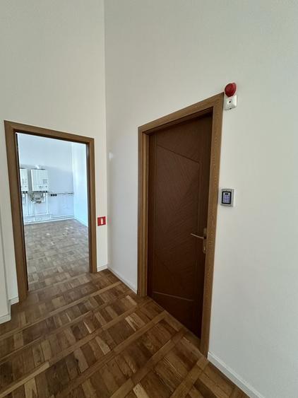 Spațiu comercial, de 556 mp, în Moinești