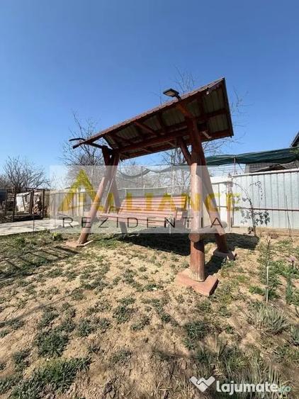 Casă cu 5 camere cu Teren 754 Mp în Cățelu
