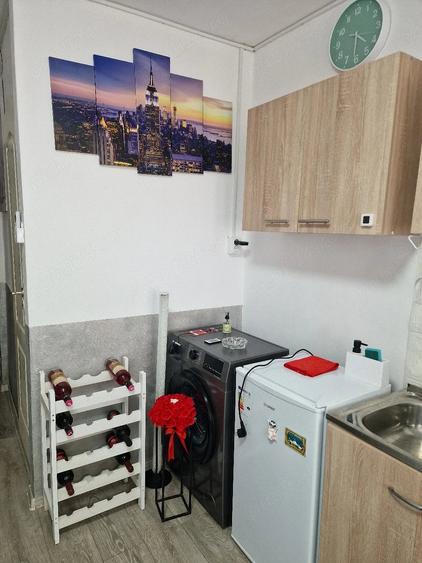 Garsonieră decomandată în Central
