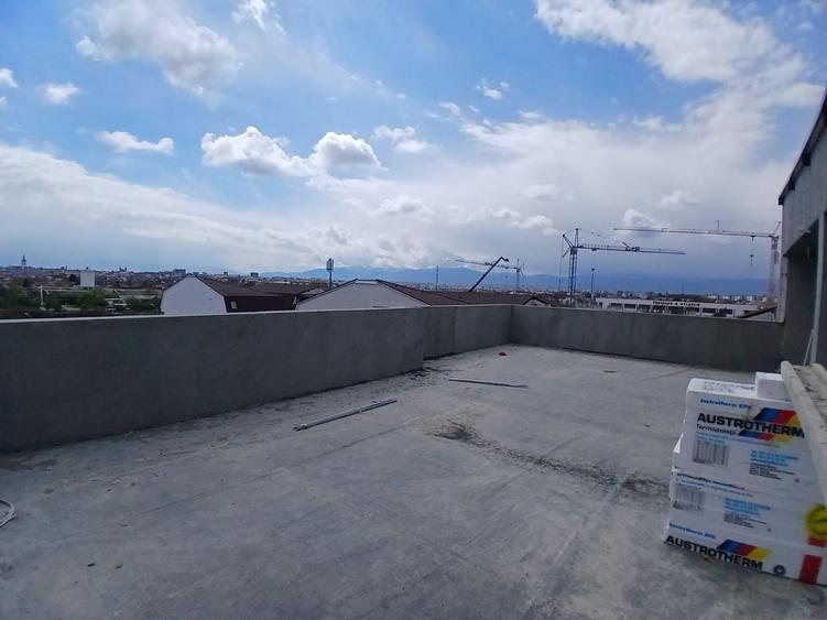 Penthouse cu 3 camere în Țiglari