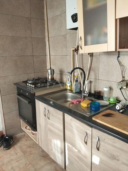 Casă individuală cu 2 camere cu Canalizare în Ultracentral
