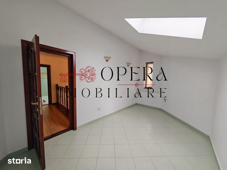 Casă cu 10 camere cu Teren 1861 Mp în Popas Păcurari