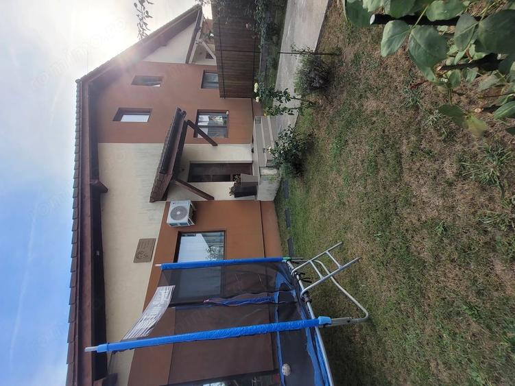 Casă cu 4 camere cu Teren 320 Mp în Moșnița Nouă