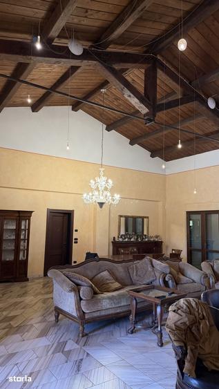 Casă cu 7 camere cu Teren 6700 Mp în Cernica