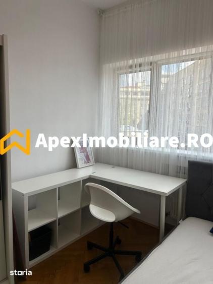 Apartament cu 3 camere semidecomandat în Eminescu