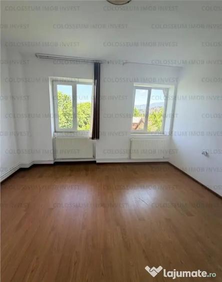 Apartament cu 2 camere decomandat în Centrul Civic