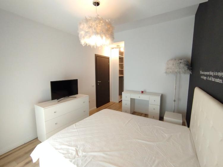 Apartament cu 2 camere decomandat, mobilat în Calea Călărașilor