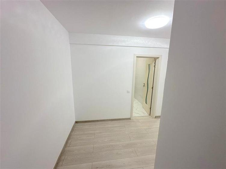 Apartament cu 2 camere semidecomandat, mobilat în Nord