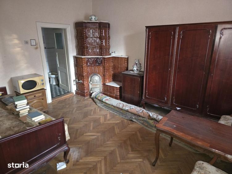 Casă cu 3 camere în Mureșeni
