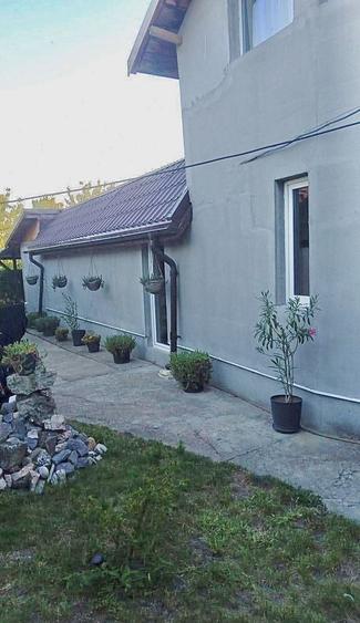 Casă cu 4 camere în Valea Călugărească