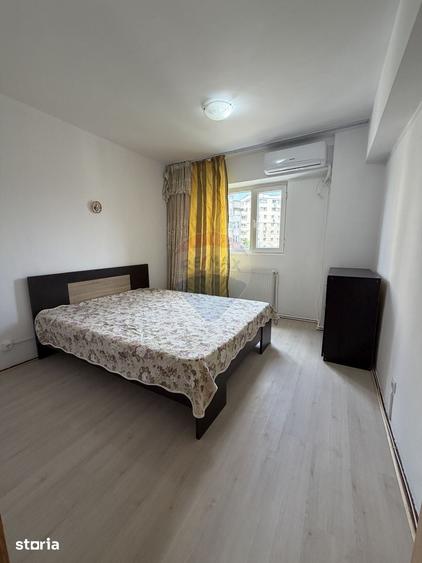 Apartament cu 3 camere decomandat în Bordei