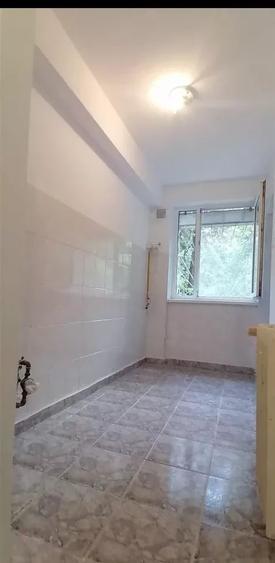 Garsonieră decomandată în Drumul Taberei