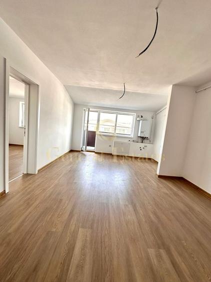 Apartament cu 2 camere decomandat în Sânpetru