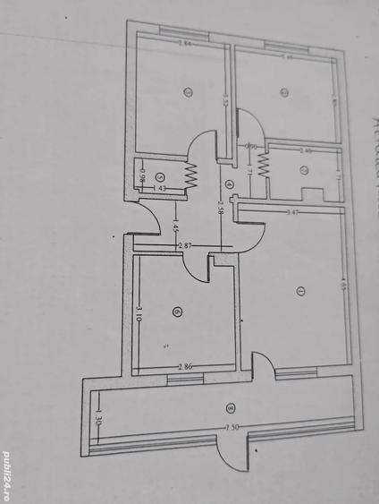 Apartament cu 4 camere decomandat în Est