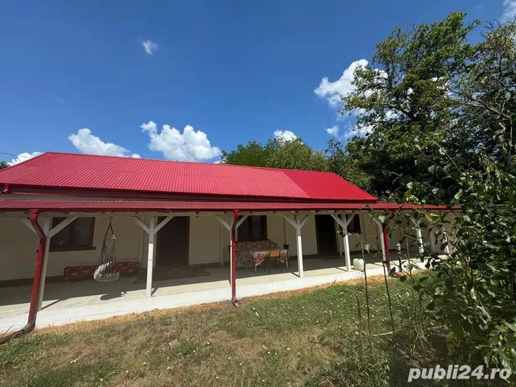 Casă cu Teren 661 Mp în Central