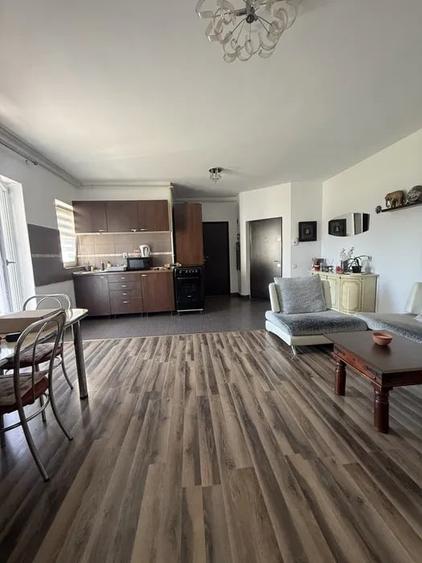 Apartament cu 2 camere semidecomandat, mobilat în Florești