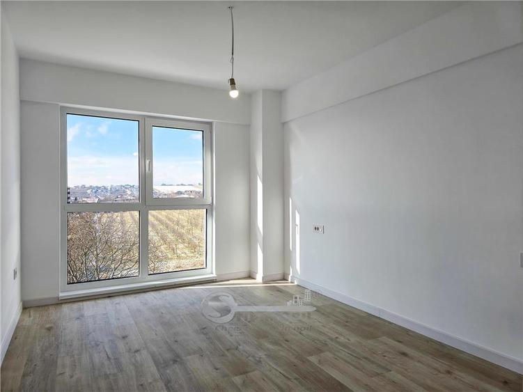 Apartament cu 2 camere decomandat în Galata