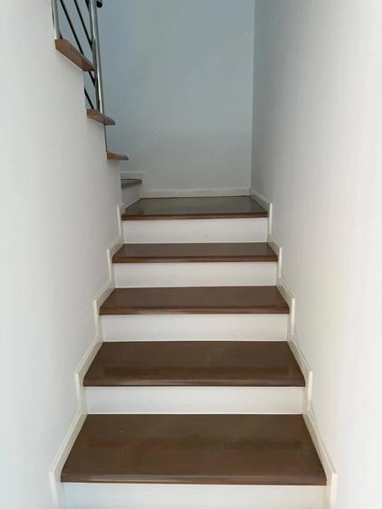 Casă cu 4 camere cu Teren 375 Mp în Central