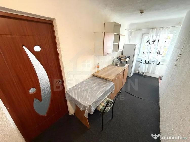Garsonieră decomandată în Rovine
