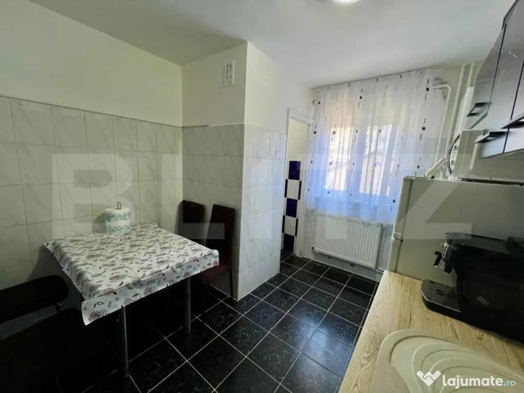 Apartament cu 2 camere semidecomandat în Central