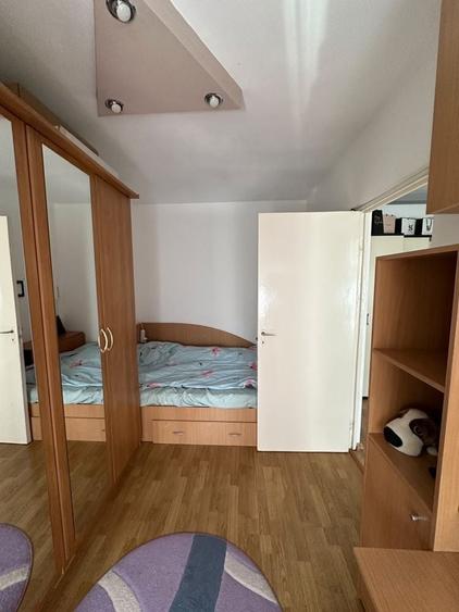 Apartament cu 2 camere decomandat în Exterior Vest