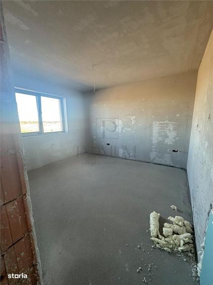 Casă cu 4 camere în Moșnița Nouă