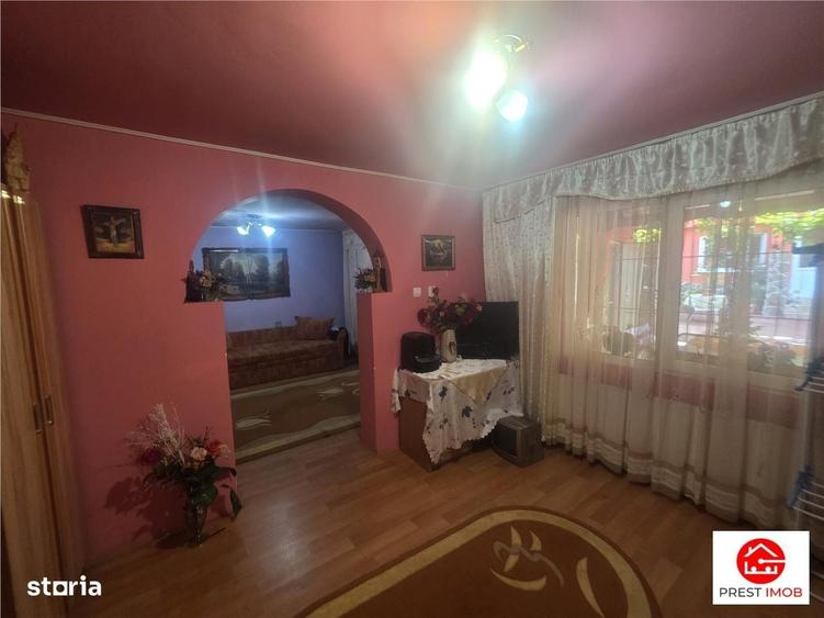 Casă cu 4 camere în Lefaia