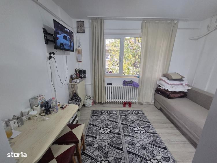Garsonieră în Nicolina