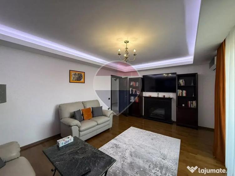 Apartament cu 4 camere decomandat în Titan
