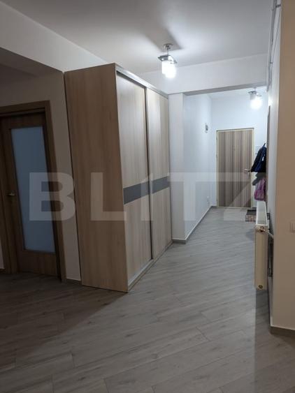 Apartament cu 4 camere semidecomandat, mobilat în Lunca Cetățuii