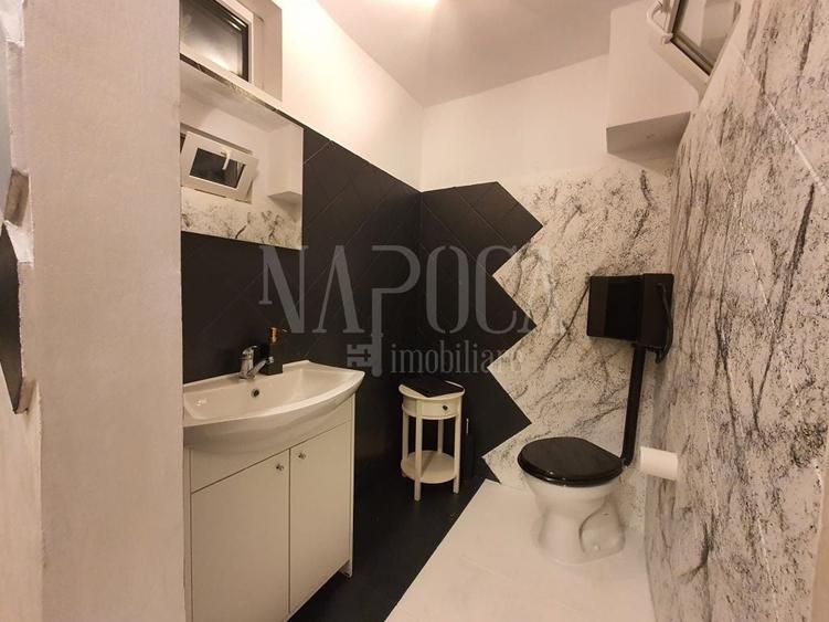 Casă individuală cu 12 camere cu Canalizare în Oncea