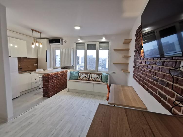 Garsonieră decomandată în Complex Studențesc