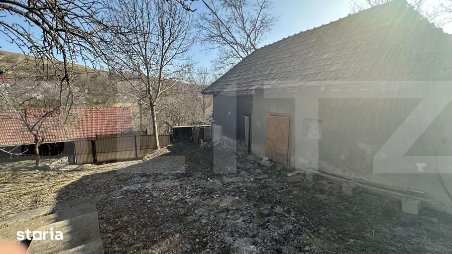 Teren de 1700 mp, în Feleacu
