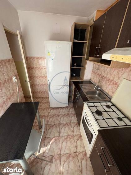 Apartament cu 2 camere, mobilat în Central