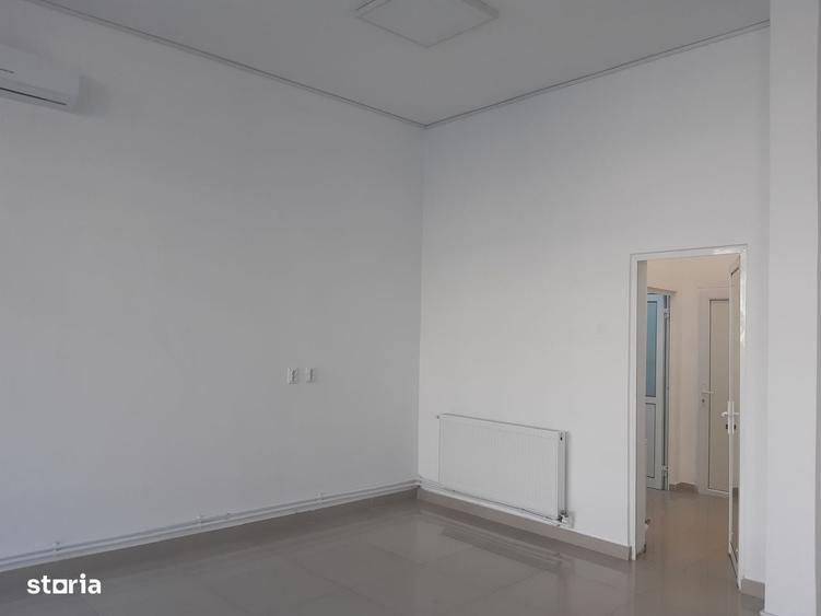 Spațiu comercial, de 55 mp, în Podu Roș