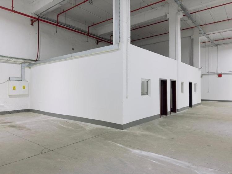 Spațiu industrial, de 1,200 mp, în Militari