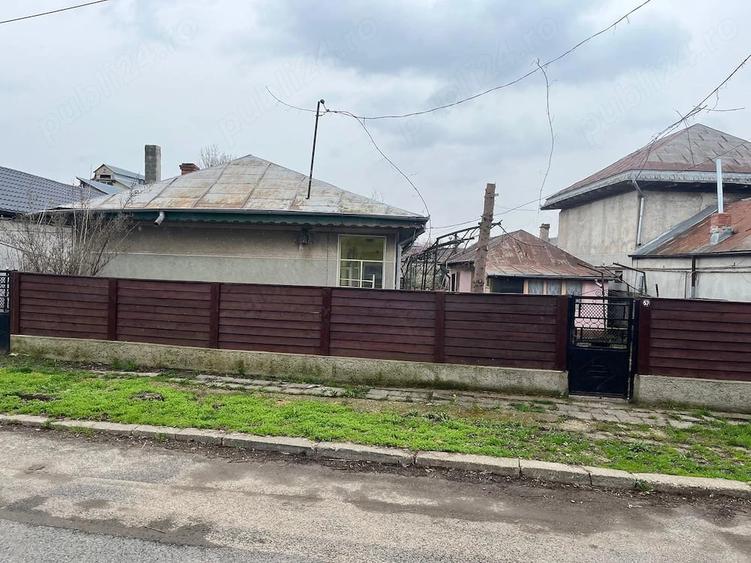 Casă cu Teren 1007 Mp în Central