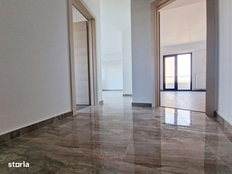 Apartament cu 3 camere decomandat în Sud