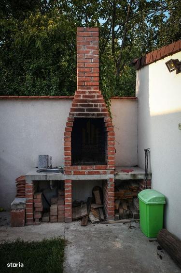 Casă cu 4 camere în Băneasa