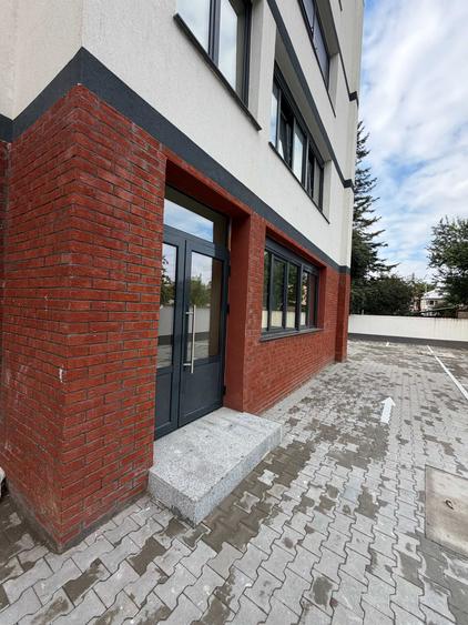 Spațiu comercial, de 75 mp, în Central