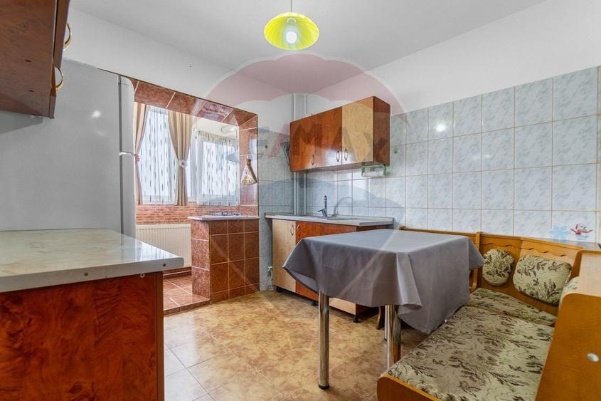 Apartament cu 2 camere decomandat în Craiter