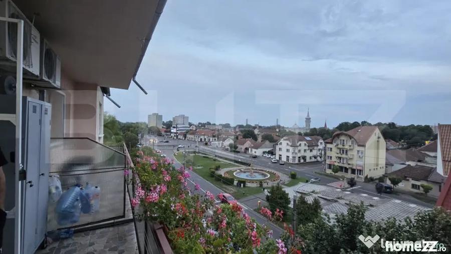 Apartament cu 3 camere decomandat în Burdea
