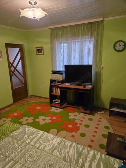 Casă cu Teren 1386 Mp în Cuza Vodă