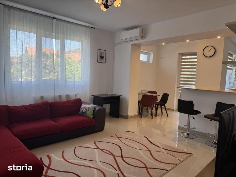 Apartament cu 3 camere în Centrul Civic