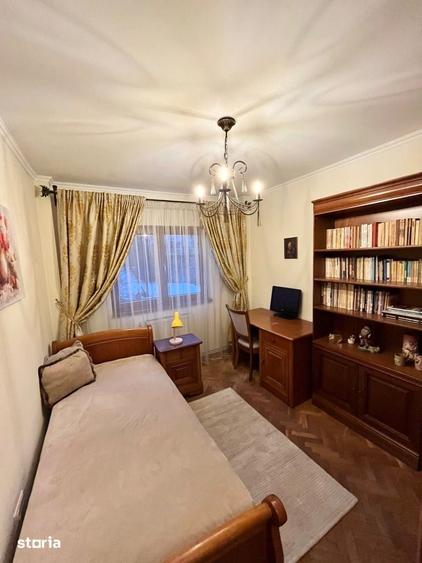 Apartament cu 4 camere în Griviței