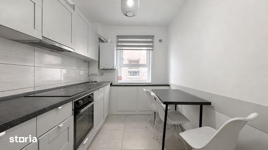 Apartament cu 3 camere în Tractorul