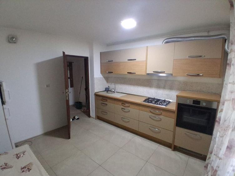 Apartament cu 2 camere decomandat în Gorjului
